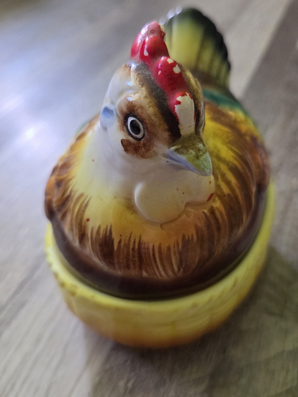 Japan Chicken Hen Egg Salt Pepper Shaker Set Ceramic Farmhouse Kitchen Vintage